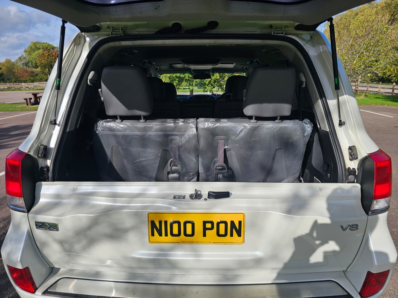 TOYOTA LAND CRUISER Prado Amazon ZX 4.6 V8 Petrol Auto 5dr 8 Seater