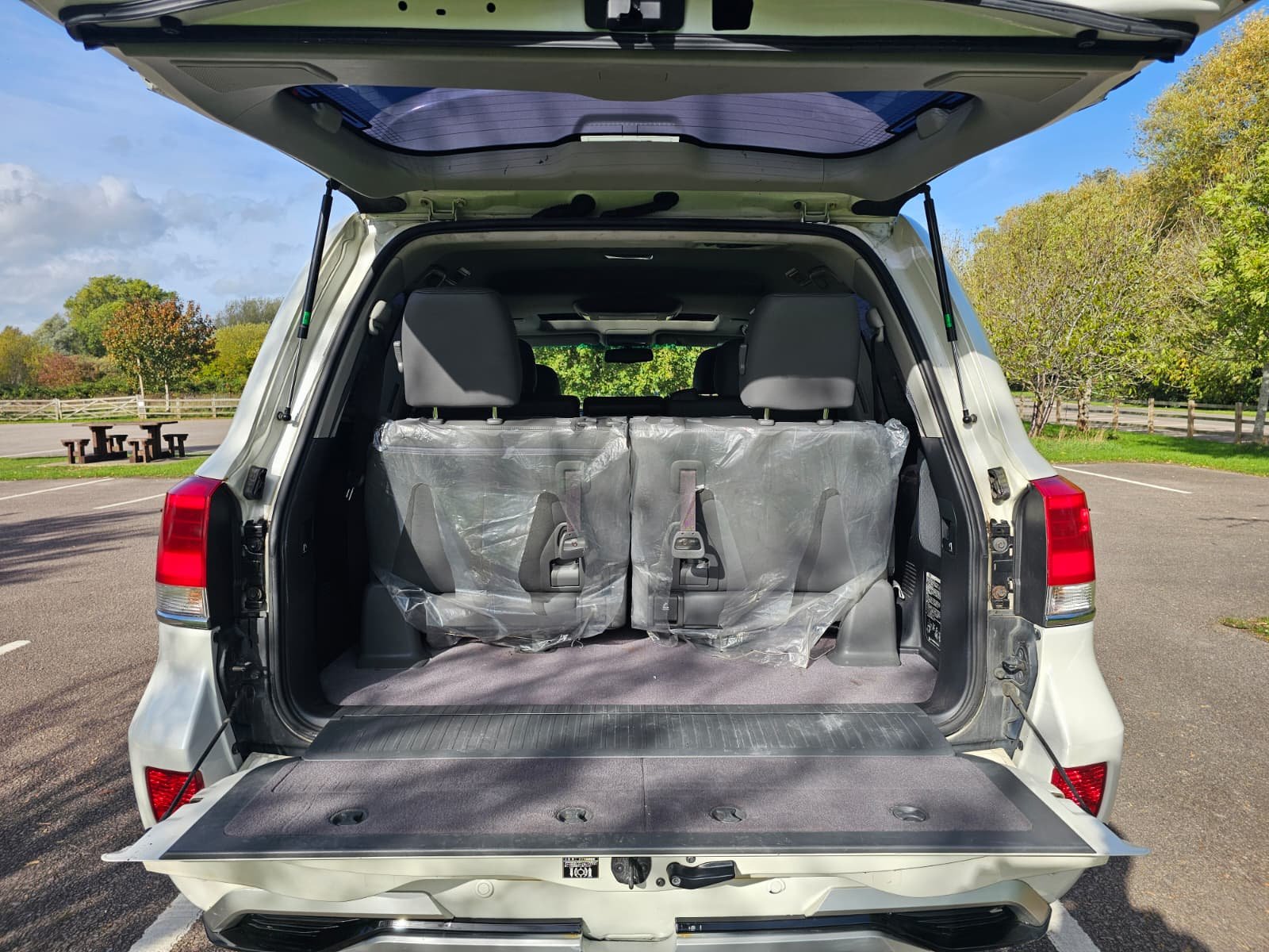 TOYOTA LAND CRUISER Prado Amazon ZX 4.6 V8 Petrol Auto 5dr 8 Seater