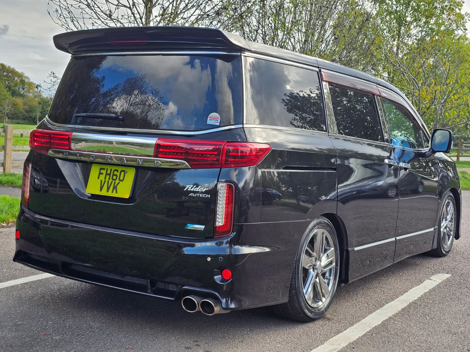 NISSAN ELGRAND Rider Autech E52 3.5 V6 Xtronic Auto 7 Luxury Seater MPV