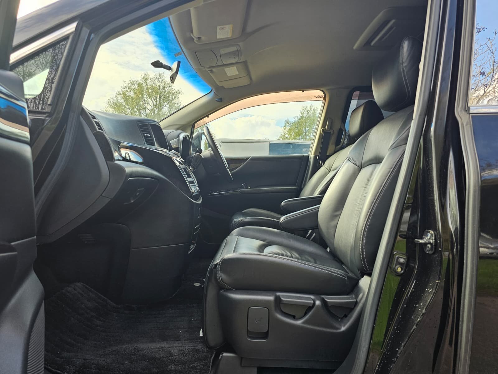 NISSAN ELGRAND Rider Autech E52 3.5 V6 Xtronic Auto 7 Luxury Seater MPV