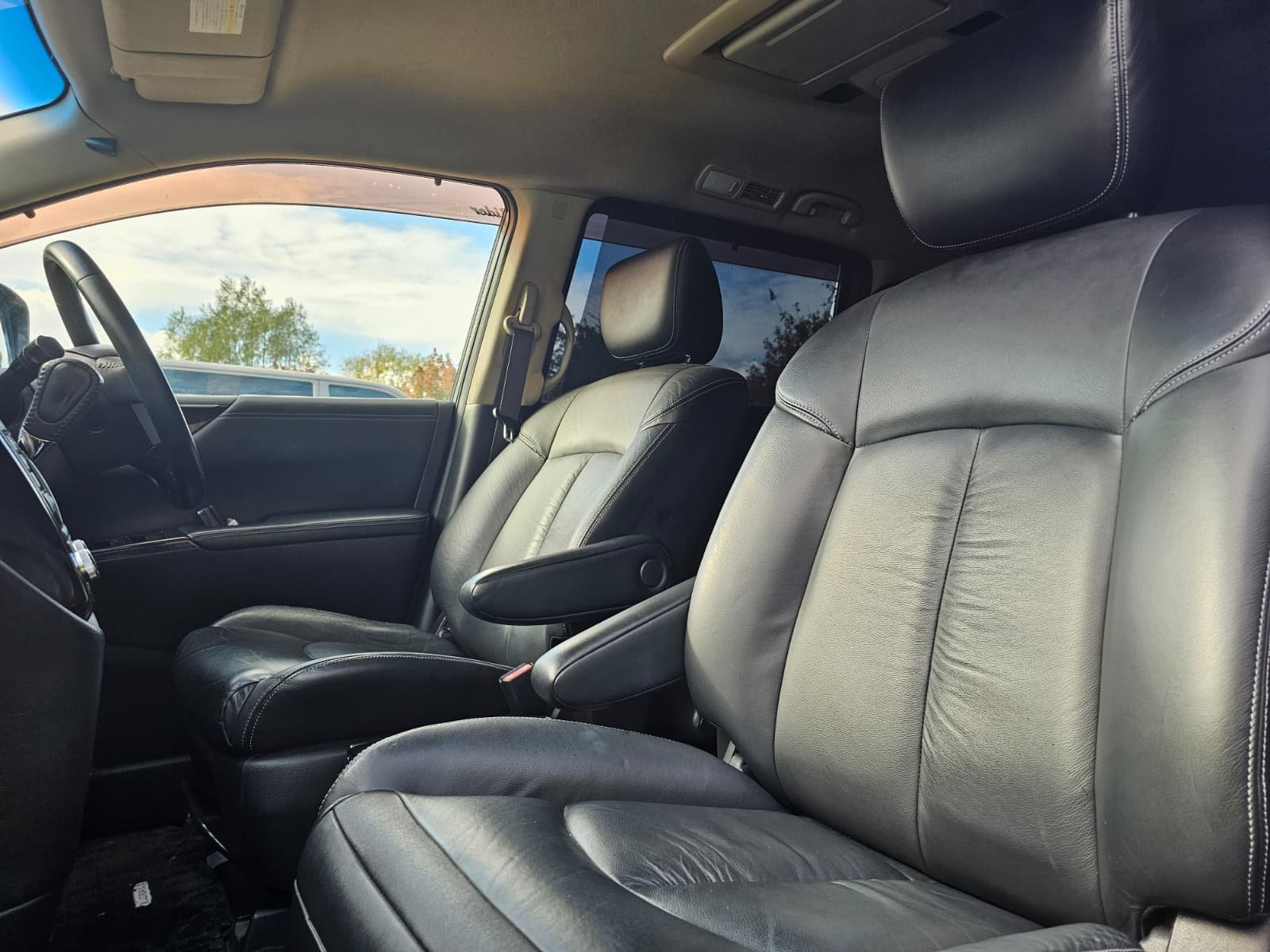 NISSAN ELGRAND Rider Autech E52 3.5 V6 Xtronic Auto 7 Luxury Seater MPV
