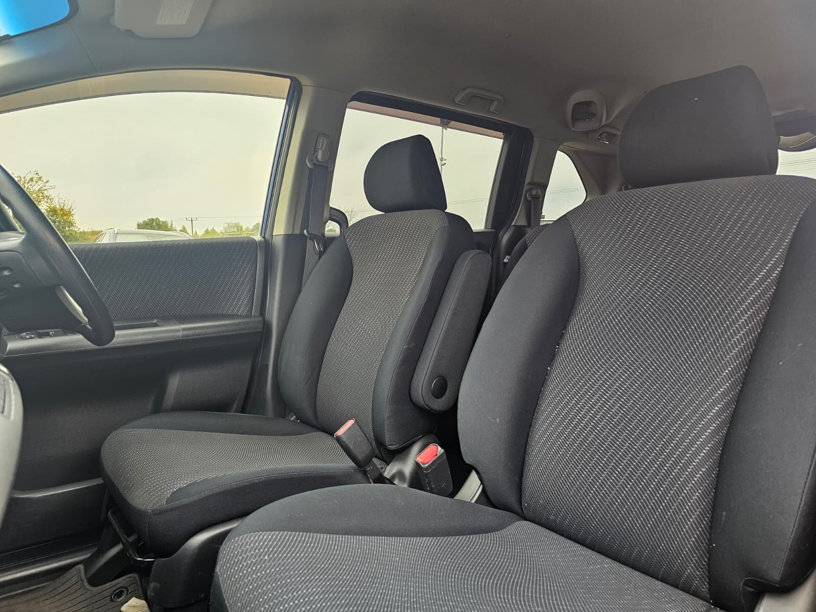 HONDA FREED 1.5h EX IMA Automatic Hybrid 7 Seater 5dr MPV