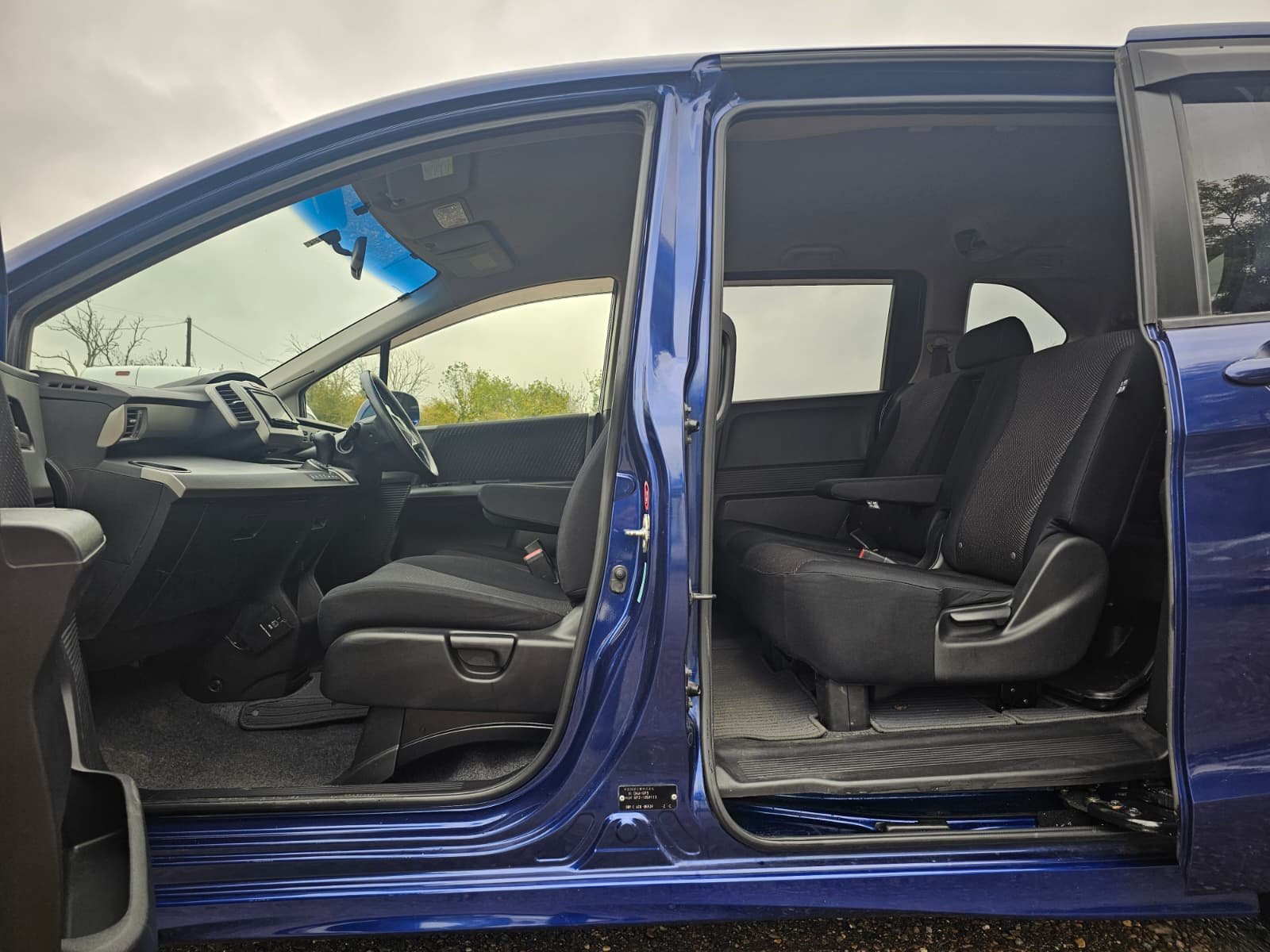 HONDA FREED 1.5h EX IMA Automatic Hybrid 7 Seater 5dr MPV