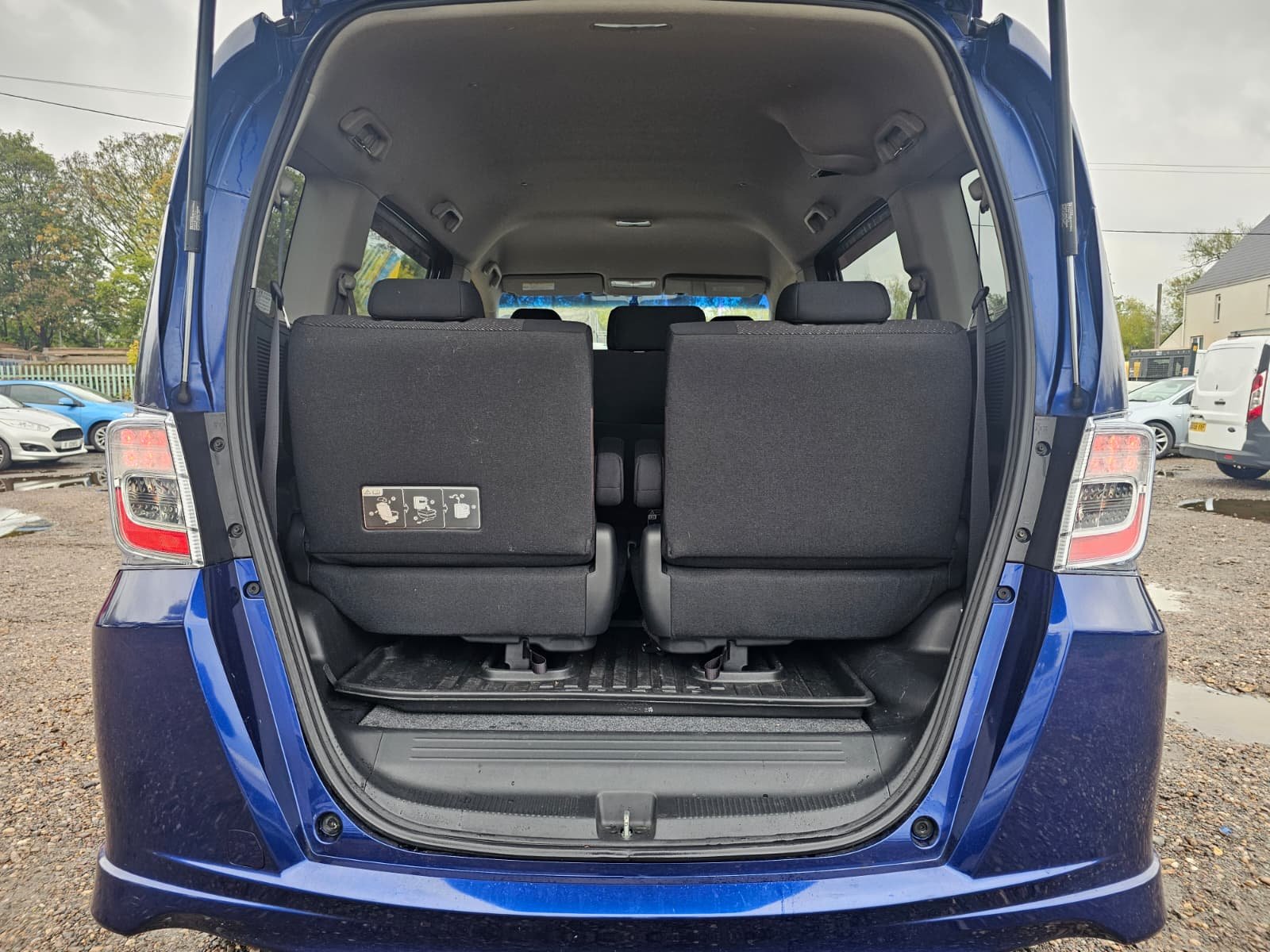 HONDA FREED 1.5h EX IMA Automatic Hybrid 7 Seater 5dr MPV