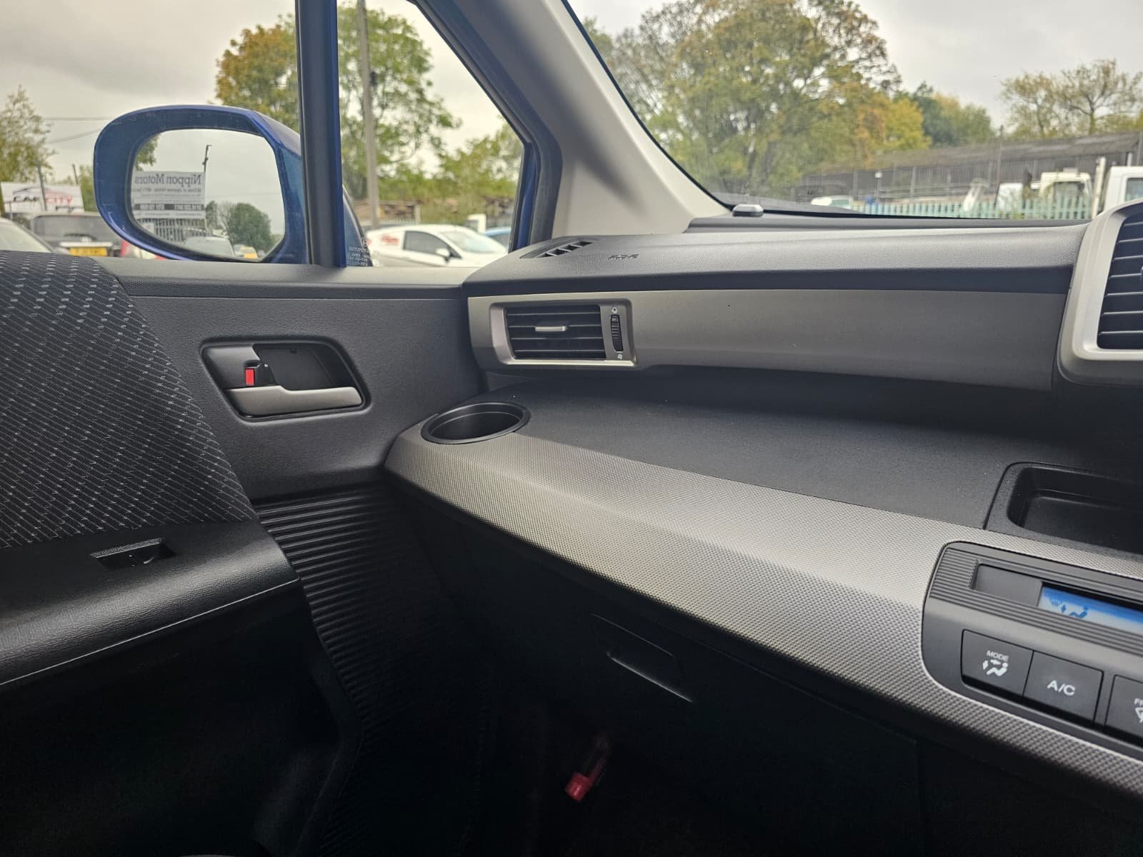 HONDA FREED 1.5h EX IMA Automatic Hybrid 7 Seater 5dr MPV