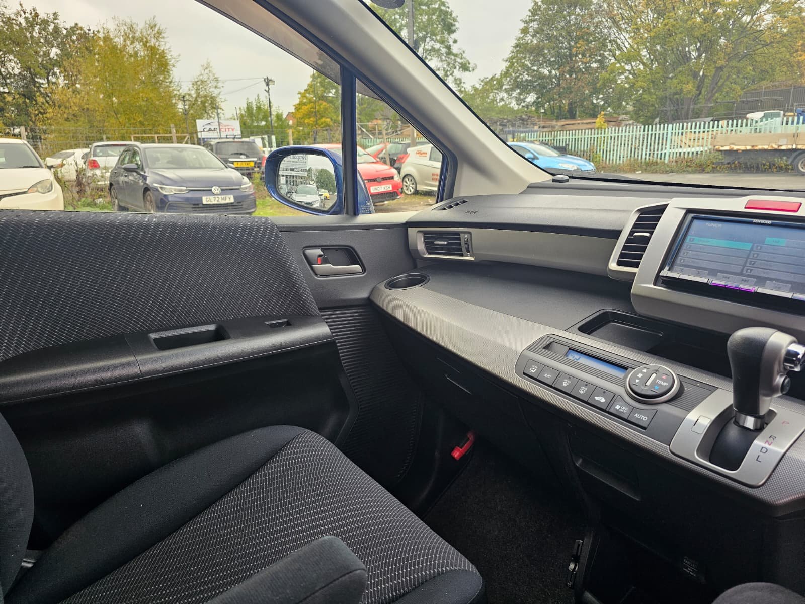 HONDA FREED 1.5h EX IMA Automatic Hybrid 7 Seater 5dr MPV