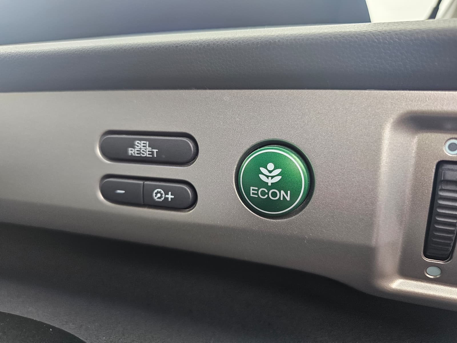 HONDA FREED 1.5h EX IMA Automatic Hybrid 7 Seater 5dr MPV